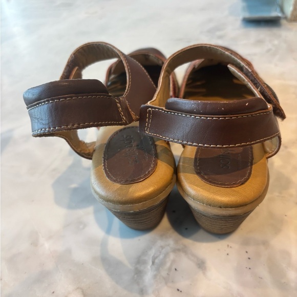 Softspots Women’s Leather Sandals – Size 7.5M - Picture 4 of 6